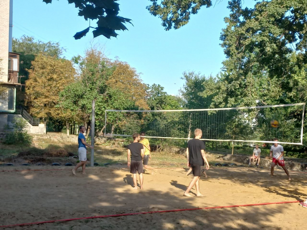 Матчі турніру з паркового волейболу