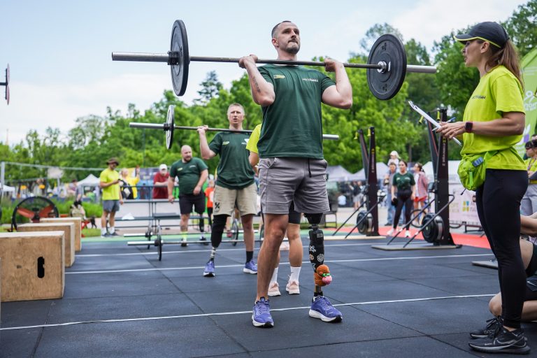 Активна Країна