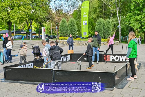 DSC 4086FB